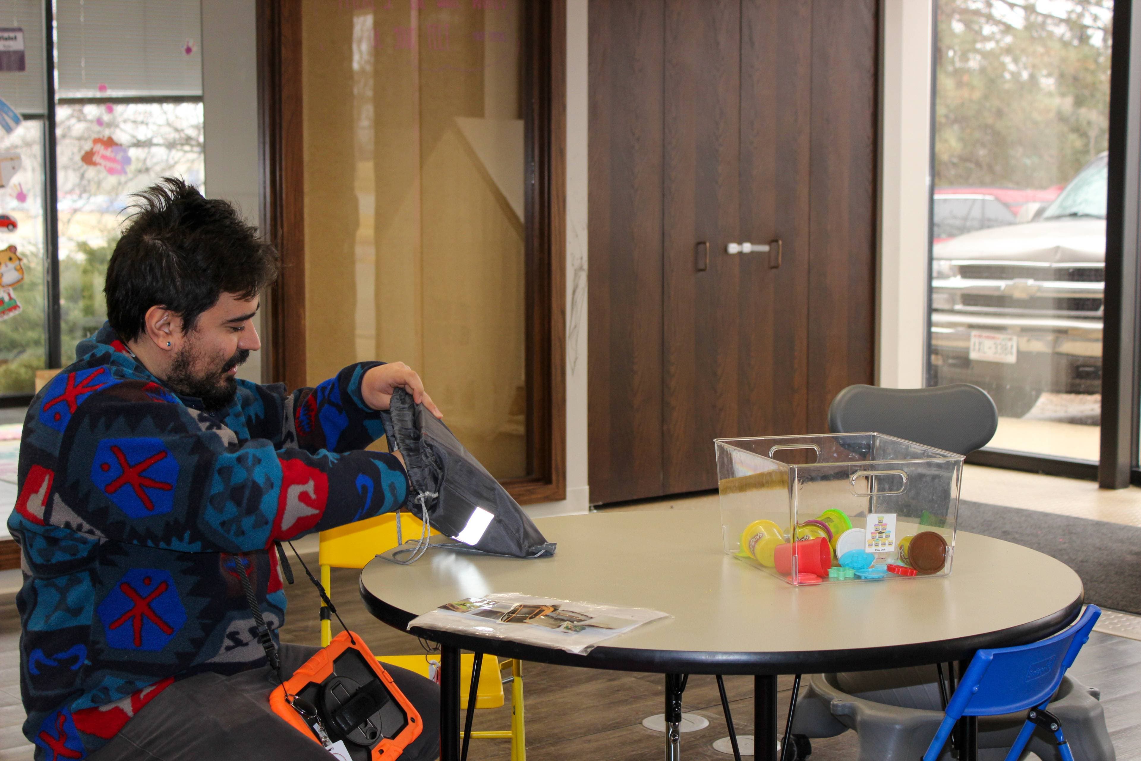 Mindcolor employees in welcoming, professional environment